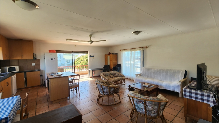 2 Bedroom Property for Sale in Sandbaai Western Cape